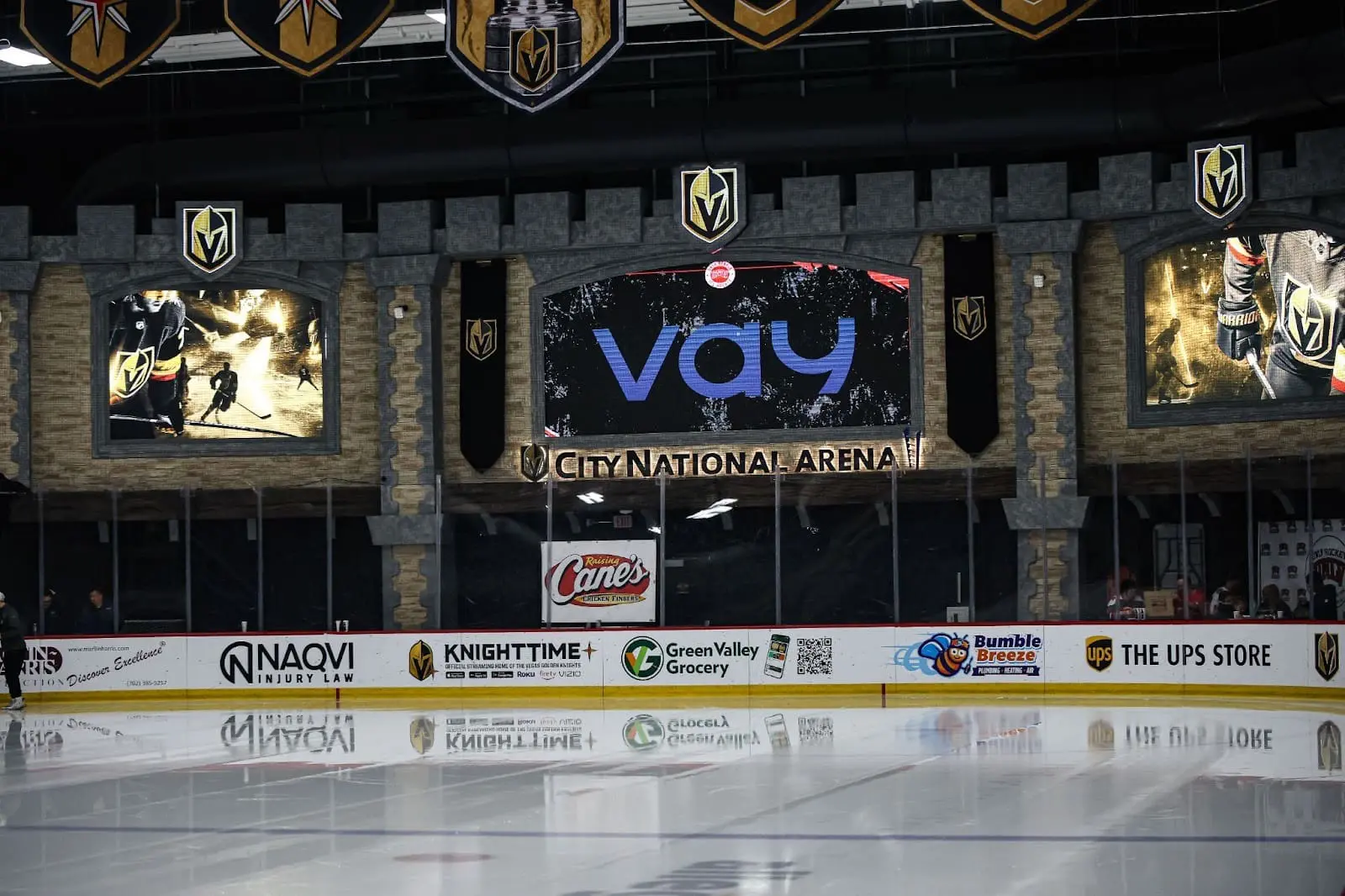 unlv-hockey-powered-by-vay